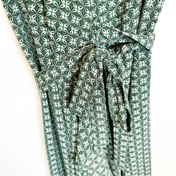 Max Studio Women’s NWT Green Patterned Ruffle Wrap Belted Midi High Low Dress XS - Picture 6 of 10